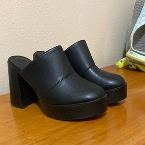 Current mood platform mules